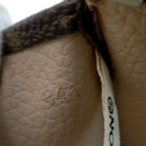 Louis Vuitton  Cosmetic Pouch Bag  Pochette Toilette 26 - Picture 8 of 9